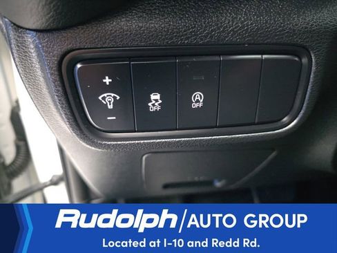 Used 2025 Kia Soul LX w/ LX Technology Package FWD image 12