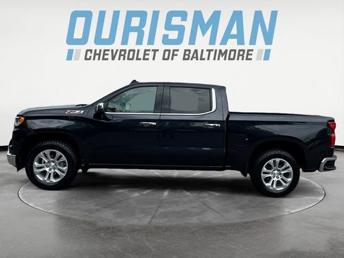 Used 2022 Chevrolet Silverado 1500 LTZ AWD/4WD image 3