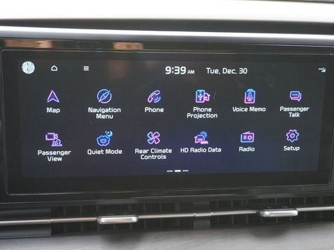 Used 2022 Kia Carnival EX image 35