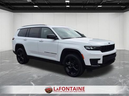Used 2024 Jeep Grand Cherokee L Altitude AWD/4WD image 7