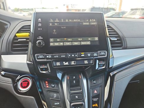 Used 2021 Honda Odyssey Touring image 17