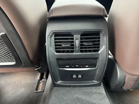 Certified 2023 BMW i4 eDrive40 w/ M Sport Package image 40