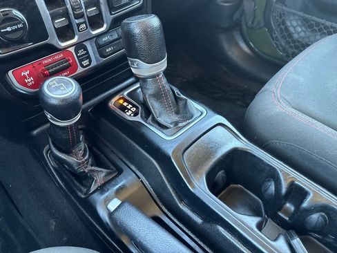 Used 2021 Jeep Gladiator Rubicon image 26
