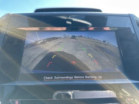 Used 2022 Subaru Forester Premium image 24