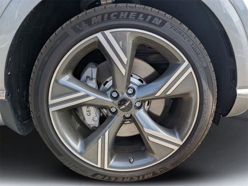 New 2025 Genesis GV80 3.5T Prestige image 11