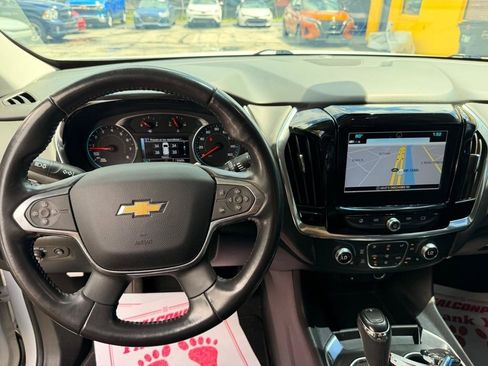 Used 2019 Chevrolet Traverse RS FWD image 20