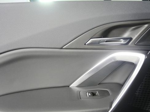 Certified 2025 BMW X1 xDrive28i AWD/4WD image 13