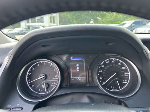 Used 2024 Toyota Camry SE FWD image 22