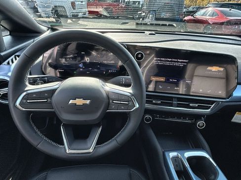 New 2026 Chevrolet Equinox EV LT image 16