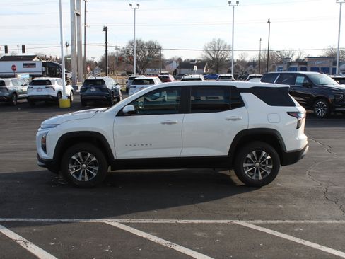 New 2026 Chevrolet Equinox LT image 6
