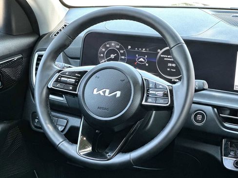 Used 2024 Kia Seltos EX FWD image 27