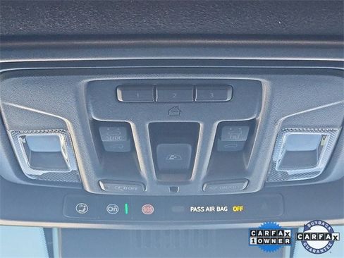 Used 2024 GMC Sierra 2500 AT4X image 19