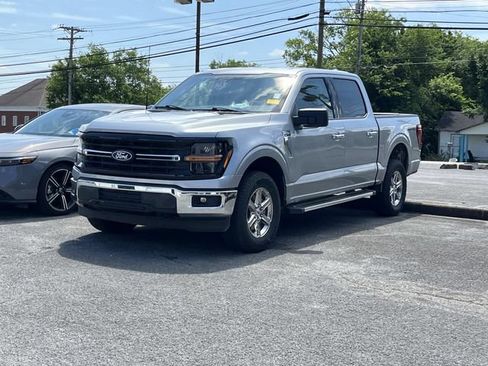 Used 2025 Ford F150 XLT w/ Equipment Group 301A Standard AWD/4WD image 6