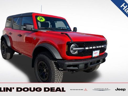 Used 2024 Ford Bronco Wildtrak image 8