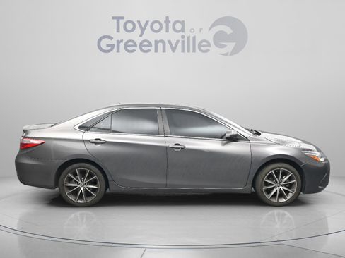 Used 2015 Toyota Camry XSE w/ Moonroof Package image 15