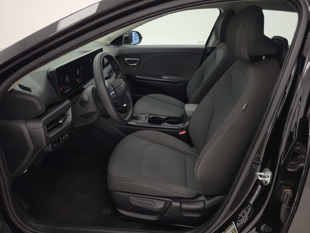 Used 2025 Kia K4 FWD image 9