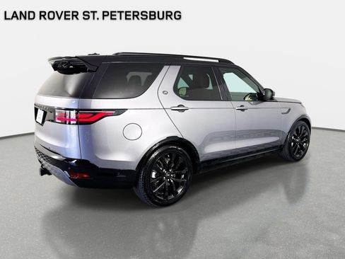 Used 2026 Land Rover Discovery Dynamic SE AWD/4WD image 5