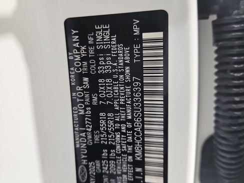 Certified 2025 Hyundai Kona SEL AWD/4WD image 31