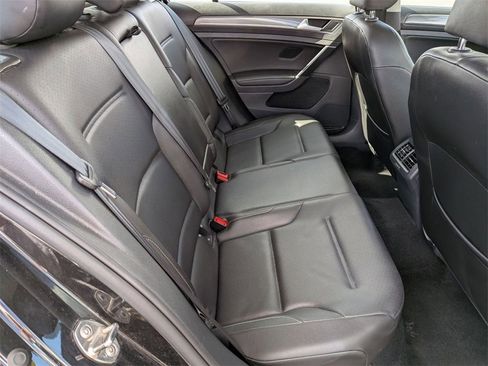 Used 2017 Volkswagen Golf Alltrack SE image 28