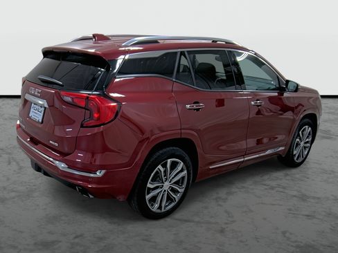 Used 2019 GMC Terrain Denali AWD/4WD image 4