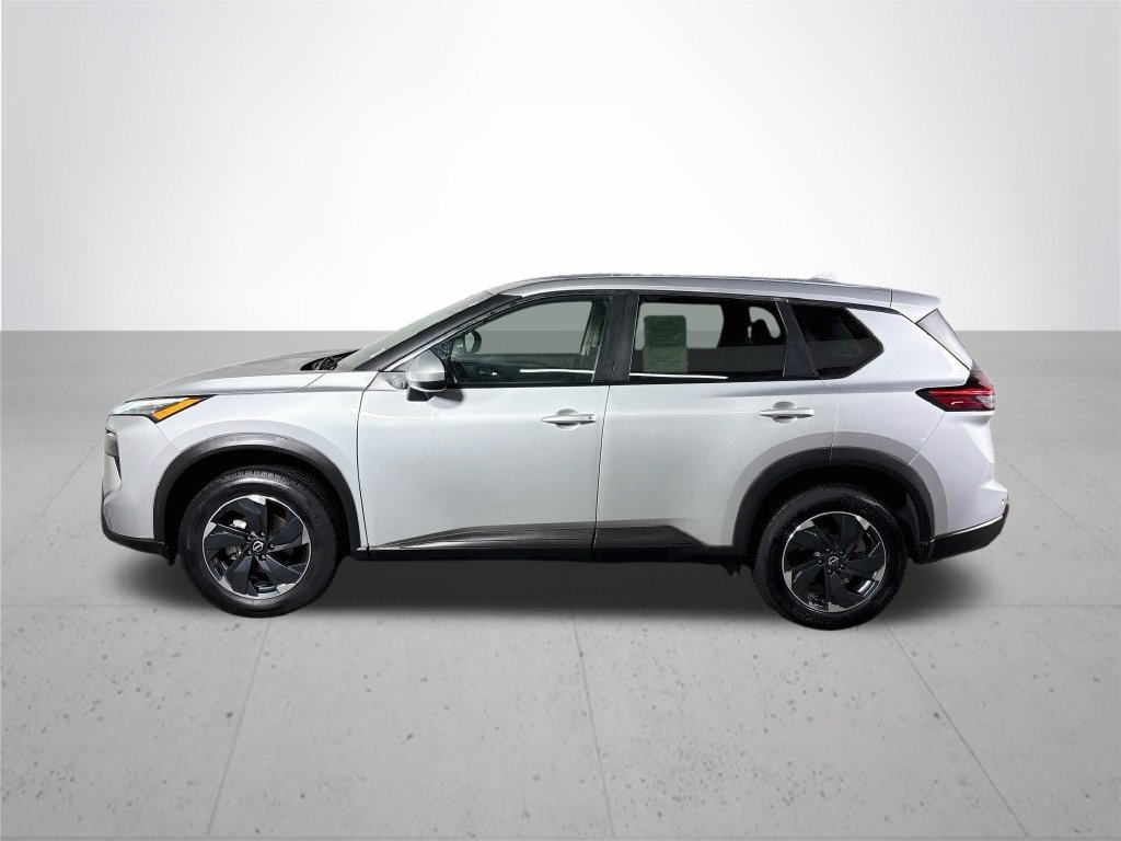 Used 2024 Nissan Rogue SV AWD/4WD image 9