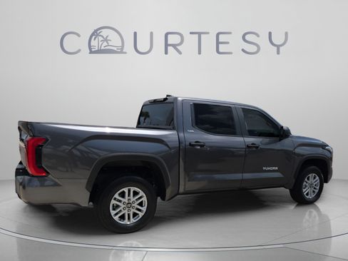 Certified 2025 Toyota Tundra SR5 AWD/4WD image 5