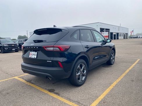 Used 2025 Ford Escape ST-Line Select AWD/4WD image 7