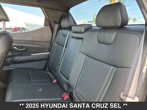 Used 2025 Hyundai Santa Cruz SEL FWD image 20