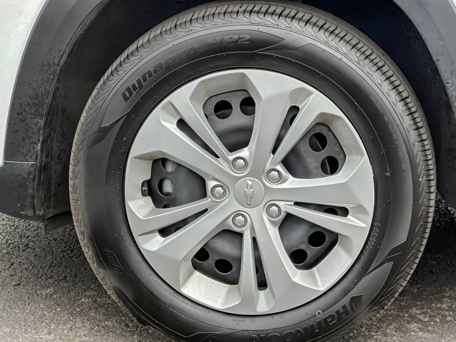 Used 2025 Chevrolet Trax LS FWD image 24
