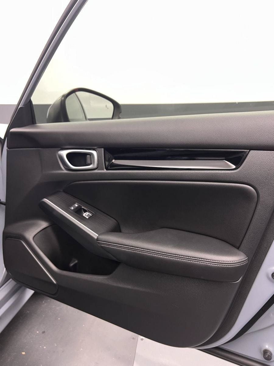 Used 2023 Honda Civic Touring image 26