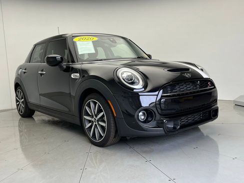 Used 2020 MINI Cooper S image 2