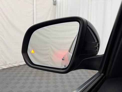 Used 2020 Mercedes-Benz GLS 450 4MATIC image 23