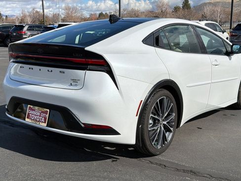 Used 2024 Toyota Prius Limited image 3