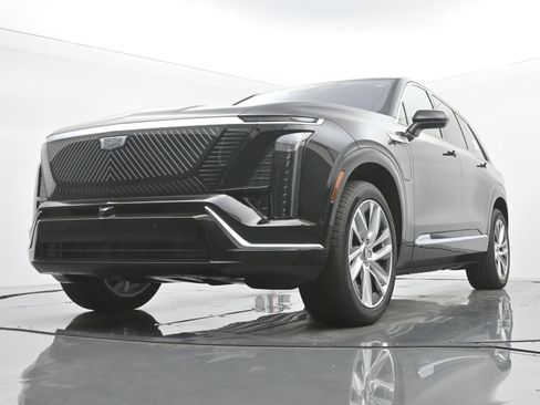 New 2026 Cadillac Vistiq Luxury image 15