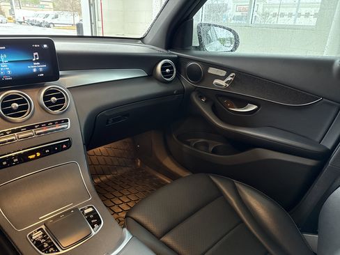 Certified 2021 Mercedes-Benz GLC 300 4MATIC image 22