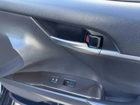 Used 2021 Toyota Camry SE w/ Carpet Mat Package (TMS) image 51