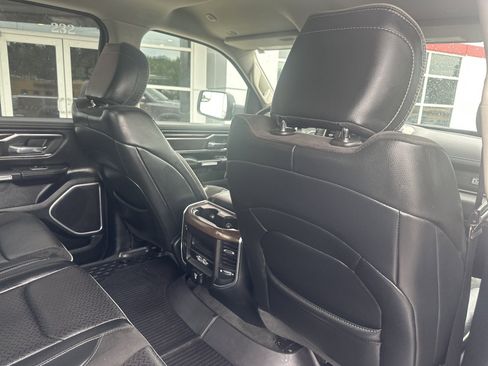 Used 2022 RAM 1500 Laramie AWD/4WD image 30