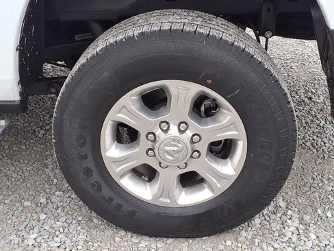 Used 2024 RAM 2500 Big Horn w/ Bed Utility Group image 13