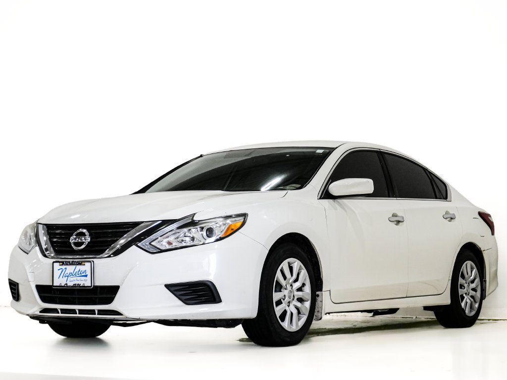 Used 2017 Nissan Altima 2.5 S w/ Power Driver Seat Package FWD image 3