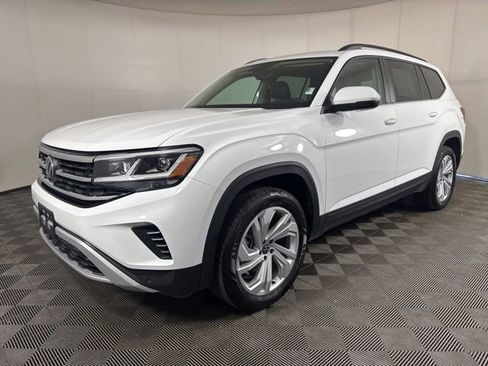 Used 2023 Volkswagen Atlas SE w/ Panoramic Sunroof Package AWD/4WD image 8