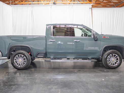 New 2026 Chevrolet Silverado 2500 LTZ w/ LTZ Premium Package AWD/4WD image 5