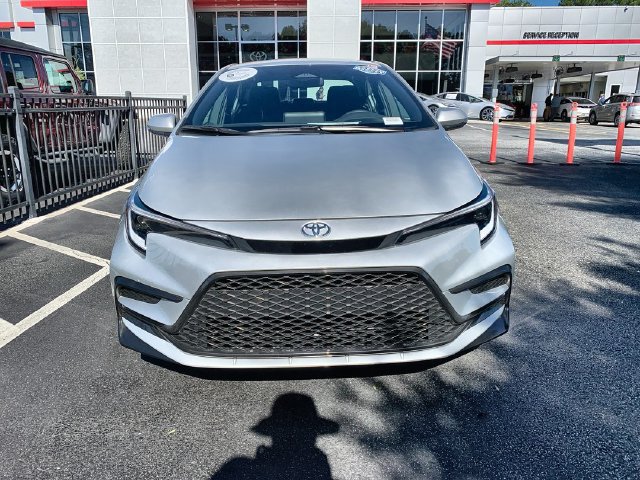 Used 2026 Toyota Corolla SE FWD image 3