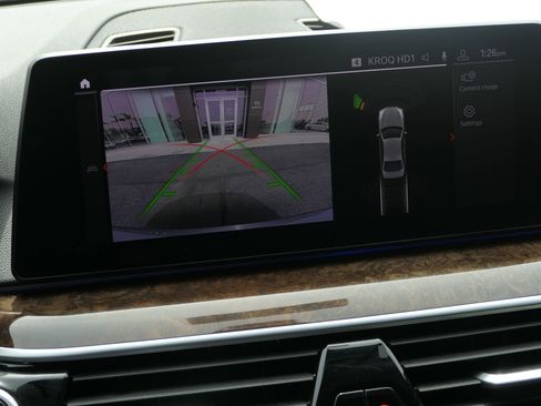 Used 2020 BMW 530i w/ Premium Package image 21