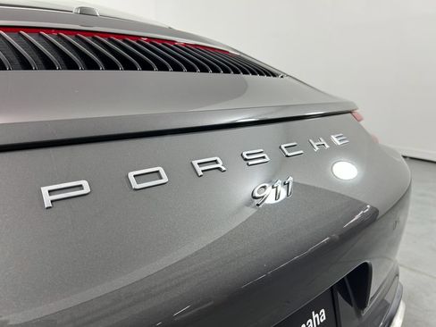 Used 2019 Porsche 911 Carrera RWD image 13