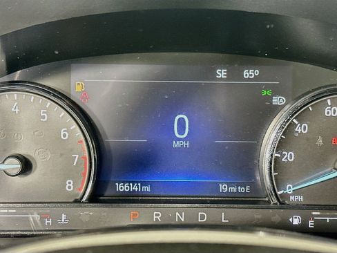 Used 2022 Ford Explorer XLT RWD image 19