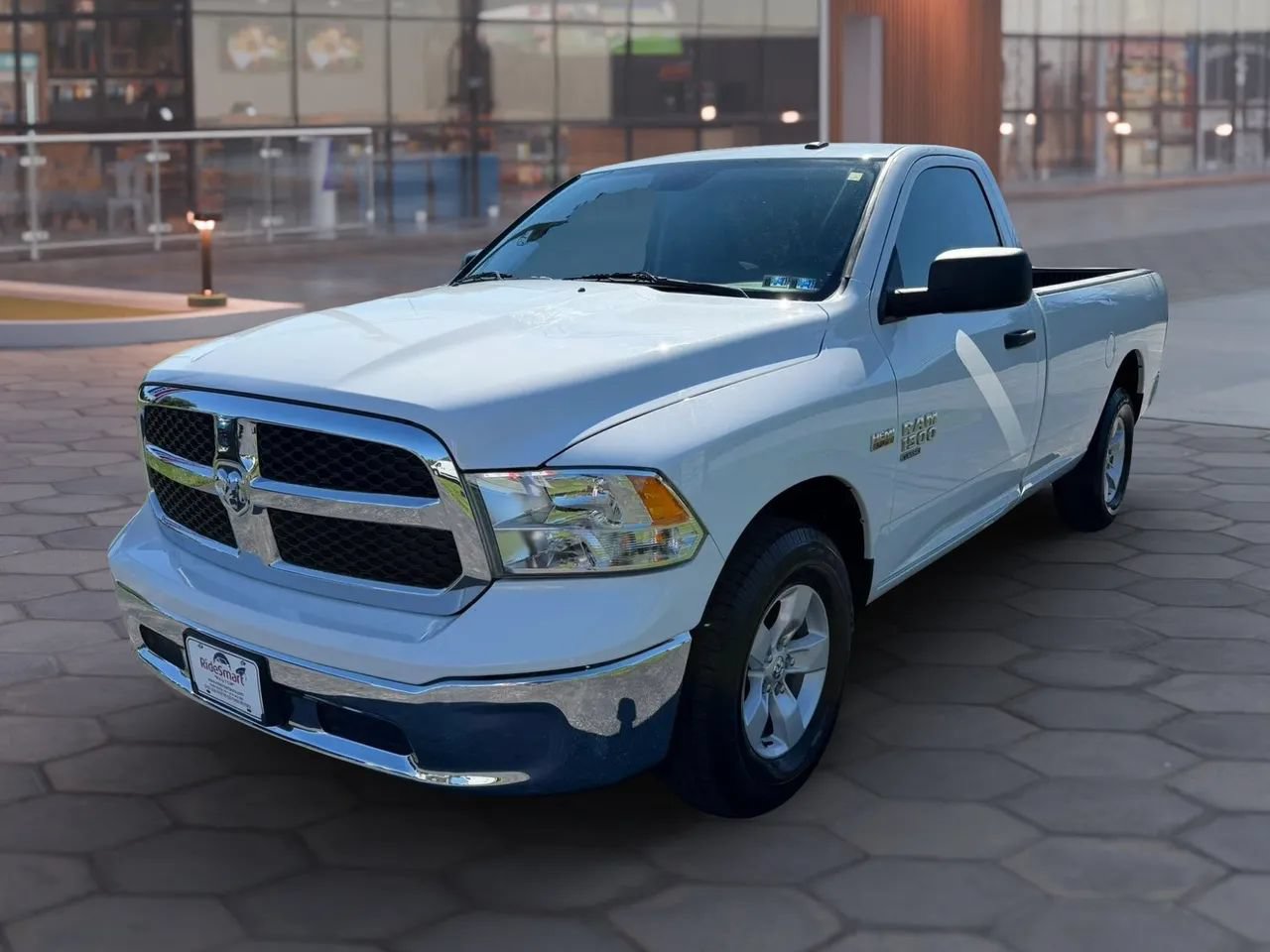 Used 2022 RAM 1500 Classic SLT AWD/4WD image 6