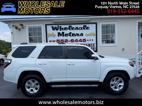 Used 2019 Toyota 4Runner SR5 RWD image 1
