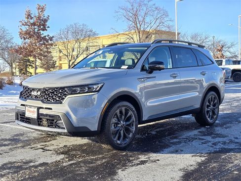 Used 2023 Kia Sorento SX Prestige image 4