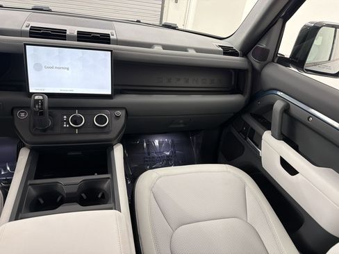 Used 2025 Land Rover Defender 110 S AWD/4WD image 28
