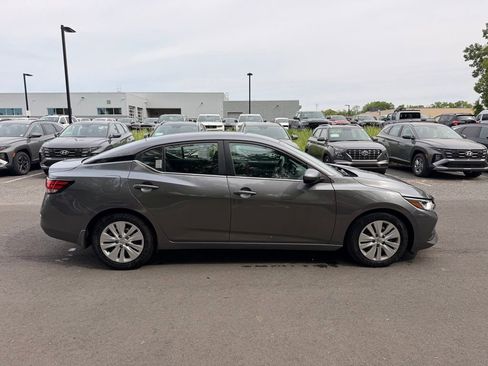 Used 2023 Nissan Sentra S FWD image 3